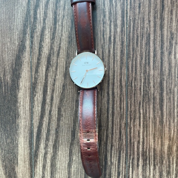 Daniel Wellington watch 32mm rosegold/eggshell,brown leather - Picture 3 of 5
